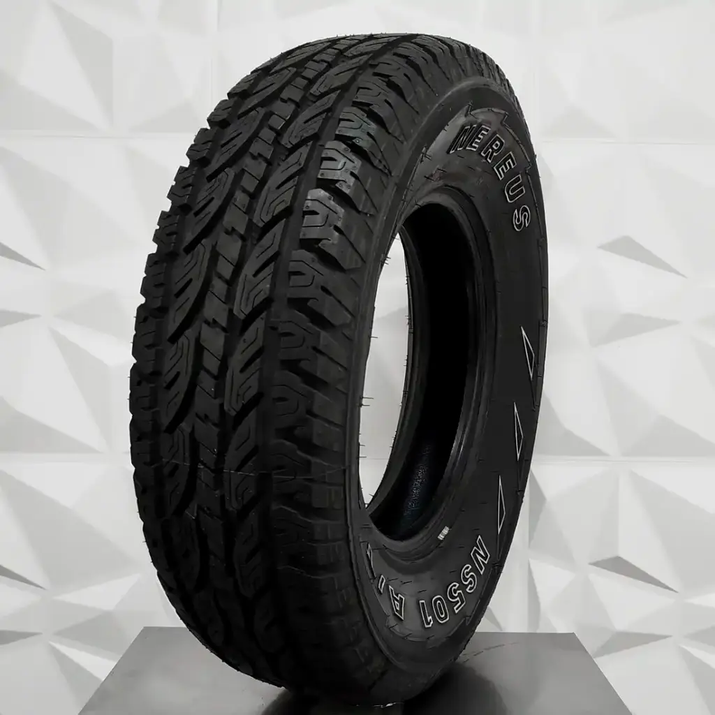 LLANTA NEREUS 235/75R15 NS501 109T